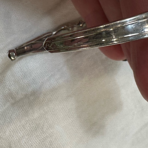 Silverware cuff bracelet.  Made from two different styles. - Picture 4 of 6